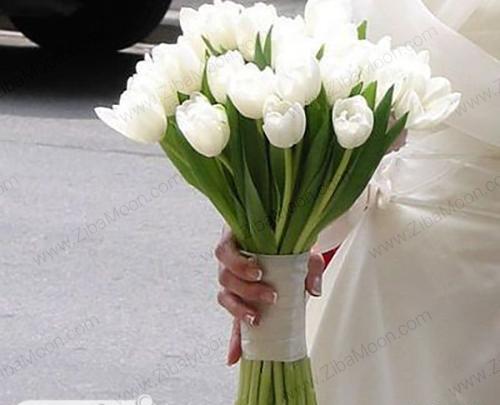 عکس دسته گل عروس با گل لاله