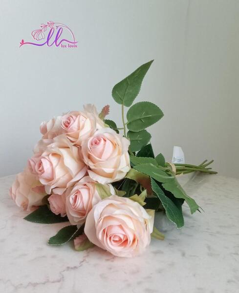 عکس دسته گل رز گلبهی