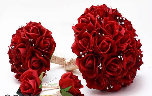 عکس دسته گل عروس گل رز قرمز