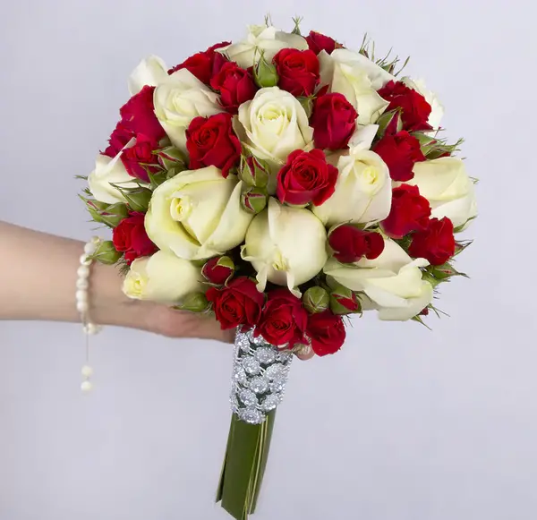 عکس دسته گل عروس با گل رز