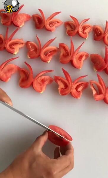 عکس دسته گل با گوجه سبز