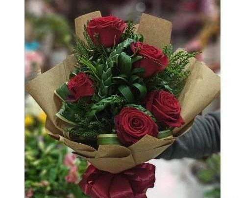 عکس دسته گل کوچک رز