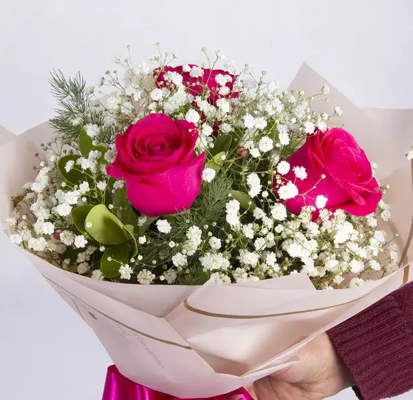 عکس یک دسته گل رز قرمز