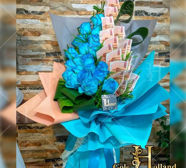 عکس دسته گل با پول برای تولد