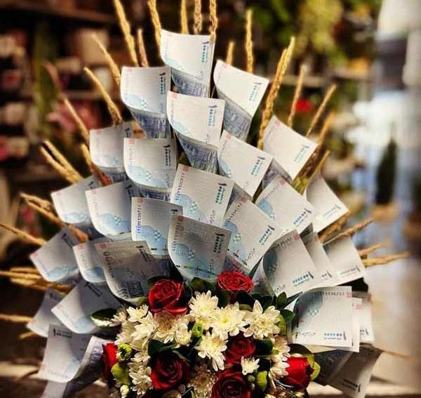 عکس دسته گل با پول برای تولد
