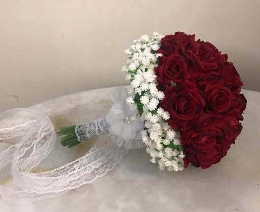 عکس دسته گل عروس با رز قرمز