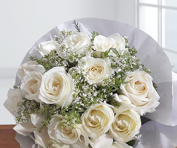عکس دسته گل سفید رز