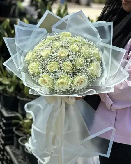 عکس دسته گل سفید رز