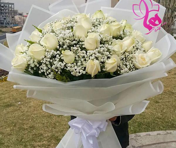 عکس دسته گل سفید رز