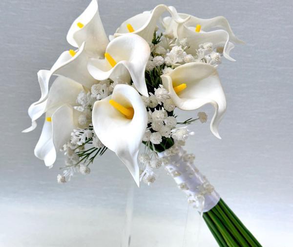 عکس دسته گل عروس با گل شیپوری
