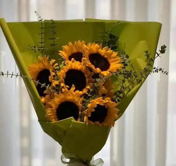 عکس دسته گل برای روز معلم