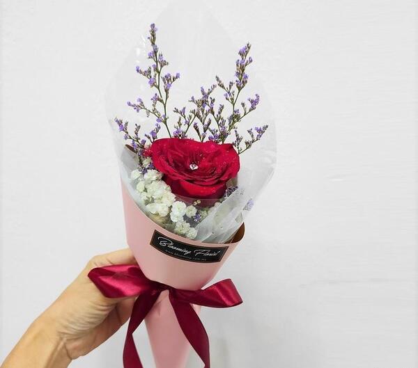 عکس دسته گل برای روز معلم