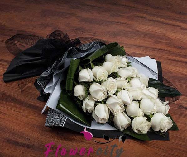 عکس دسته گل رز سفید عروس