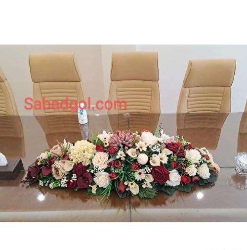 عکس دسته گل روی میز کار