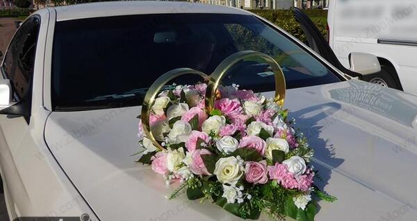 عکس دسته گل با ماشین