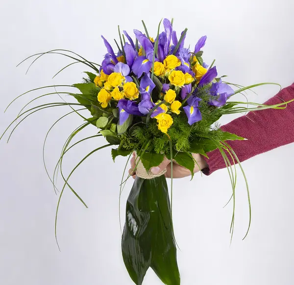 عکس دسته گل بنفش و سفید