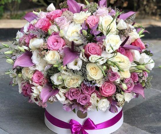 عکس دسته گل بنفش و سفید