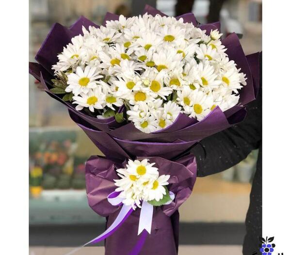 عکس دسته گل بنفش و سفید