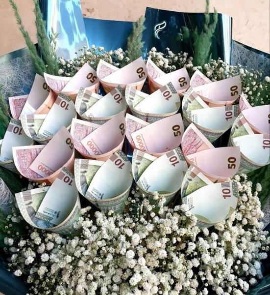 عکس از دسته گل پول