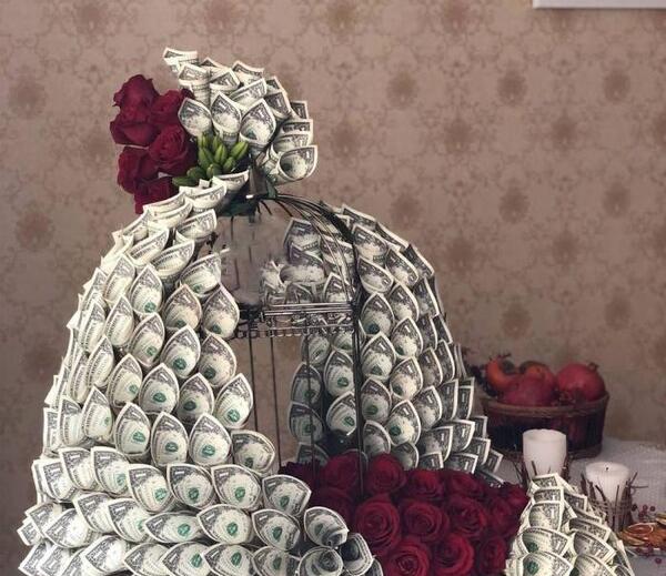 دانلود عکس دسته گل با پول