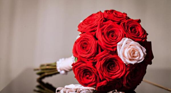 عکس دسته گل عروس به رنگ آبی