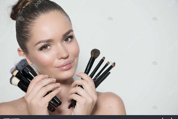 عکس دخترانه آرایشگاه