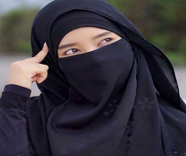 عکس زن زیبای با حجاب
