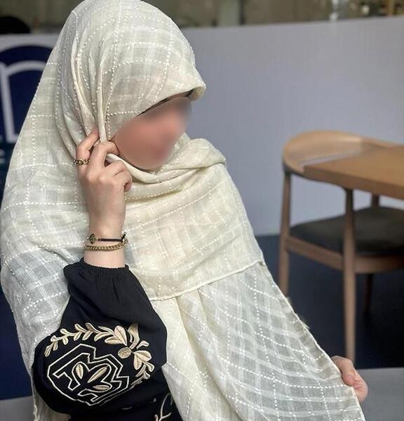 عکس زن زیبای ایرانی با حجاب