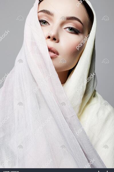 دانلود عکس زن زیبا با حجاب