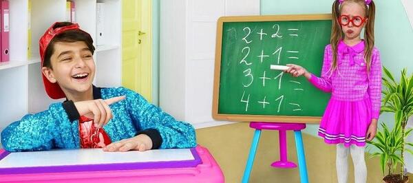 عکس های دخترانه خنده دار