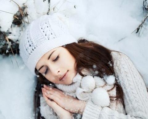 عکس دخترانه برف