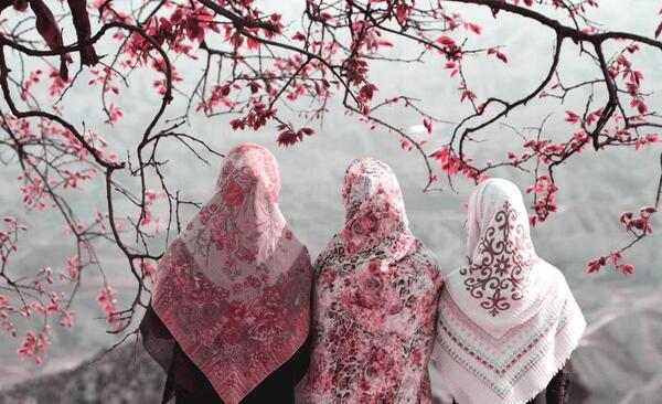 فانتزی عکس دختر با حجاب برای پروفایل اینستاگرام