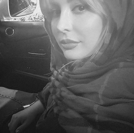 عکس سلفی دخترانه در خانه