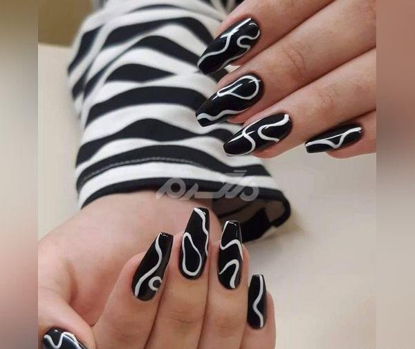 عکس لاک ژل دخترانه سفید مشکی