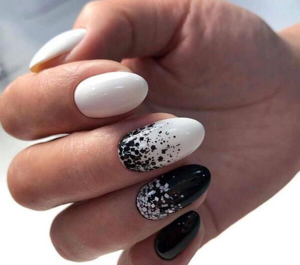 عکس لاک ژل دخترانه سفید مشکی