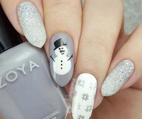 عکس کاشت ناخن دخترانه طوسی