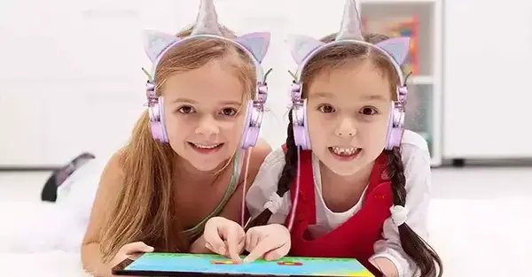 عکس هدفون دخترانه قرمز