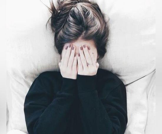 عکس های دخترانه نیمرخ