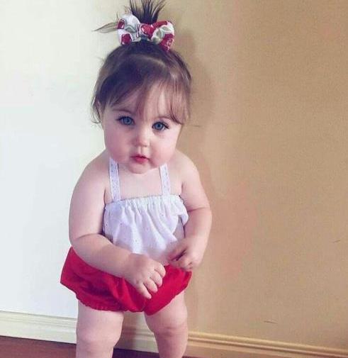 عکس نوزاد دخترانه شیک