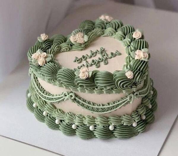 عکس کیک دخترانه قلبی