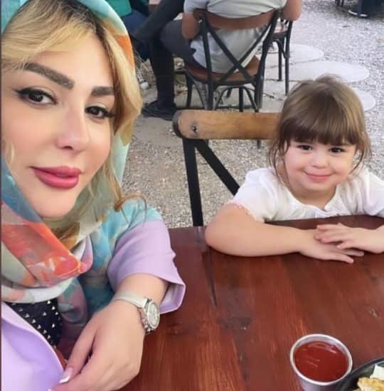 عکس جدید دختر نیوشا ضیغمی در اینستا