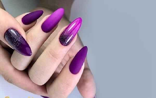 عکس کاشت ناخن دخترانه رنگ بنفش