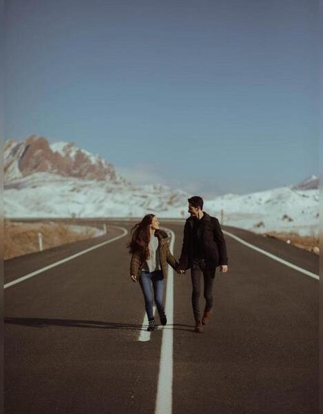 عکس دونفره با ماشین