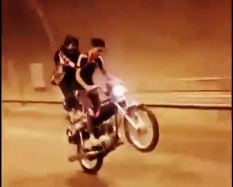 عکس دونفره سوار موتور