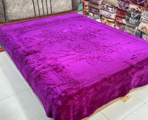 عکس پتو دونفره گل برجسته