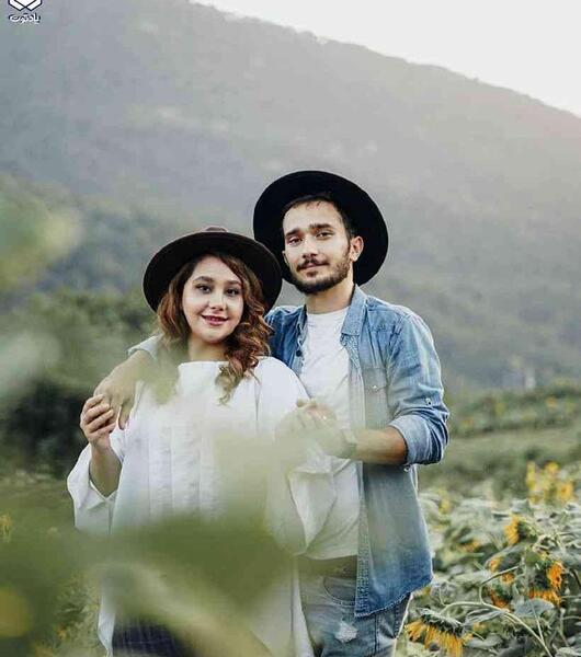 عکس دونفره در فضای باز