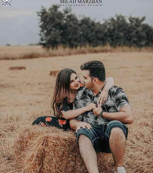 عکس دونفره در فضای باز