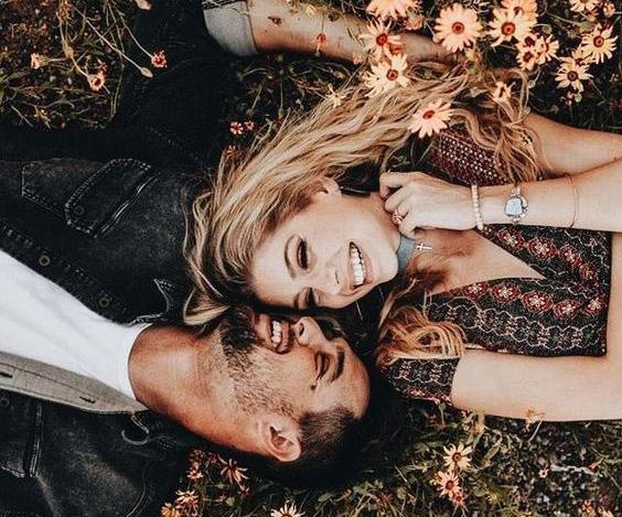 عکس دونفره در فضای باز