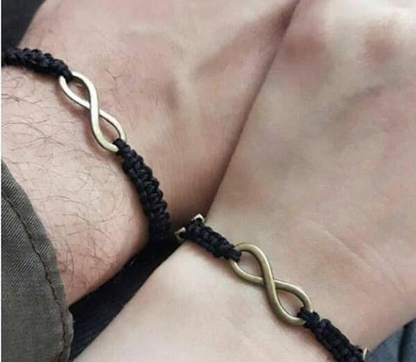 فیک عکس دست دونفره طبیعی ایرانی