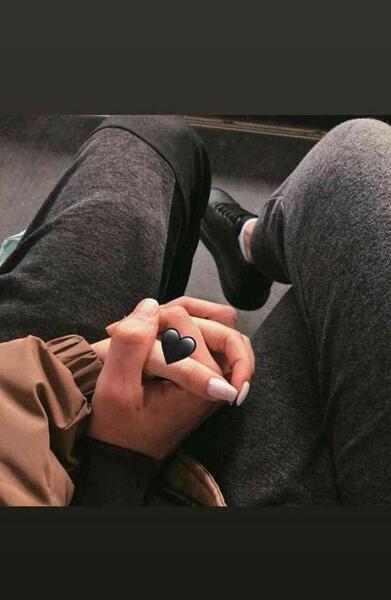 فیک عکس دست دونفره طبیعی ایرانی